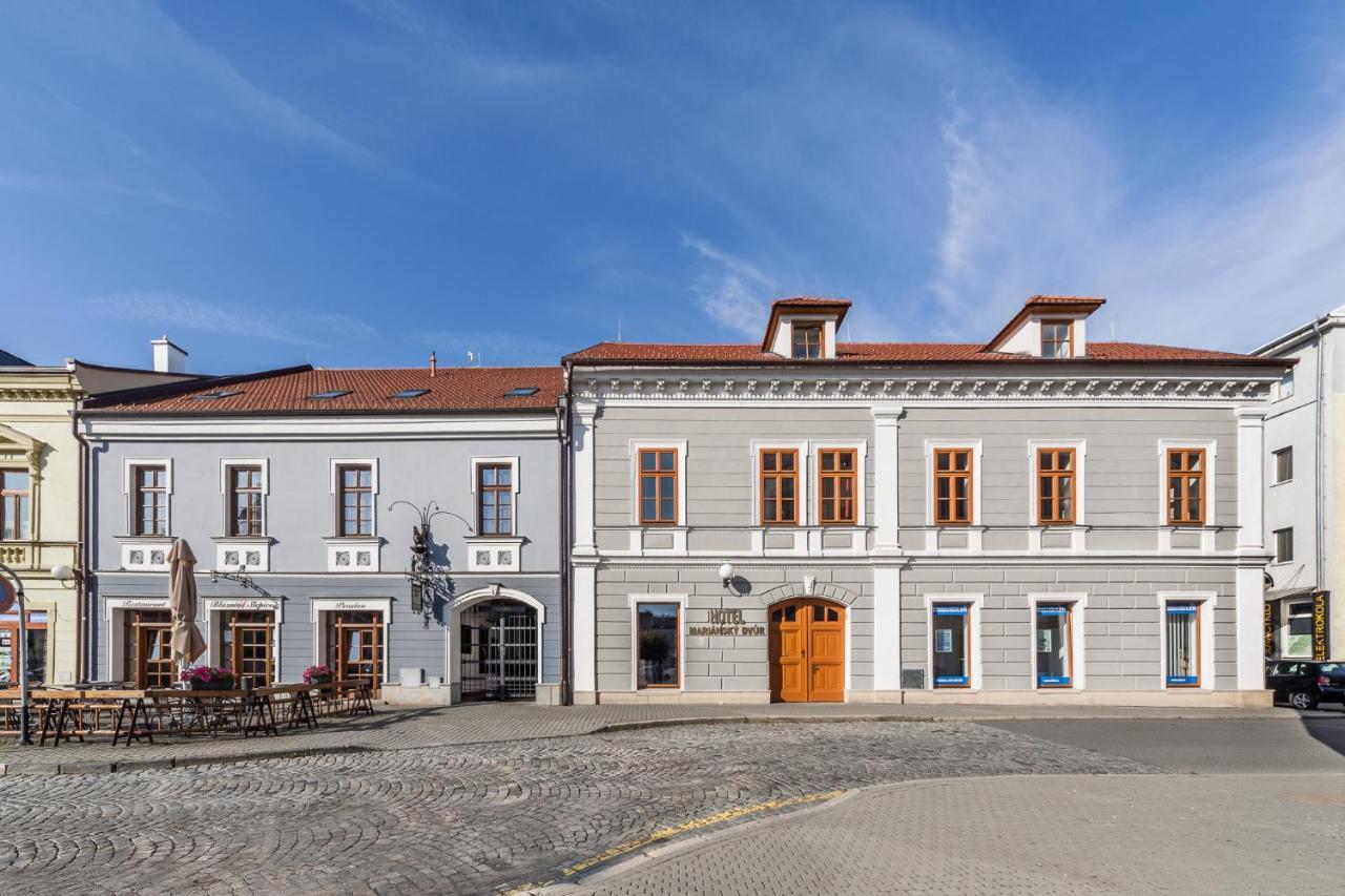 Hotel Mariansky Dvur Uherske Hradiste Exterior photo